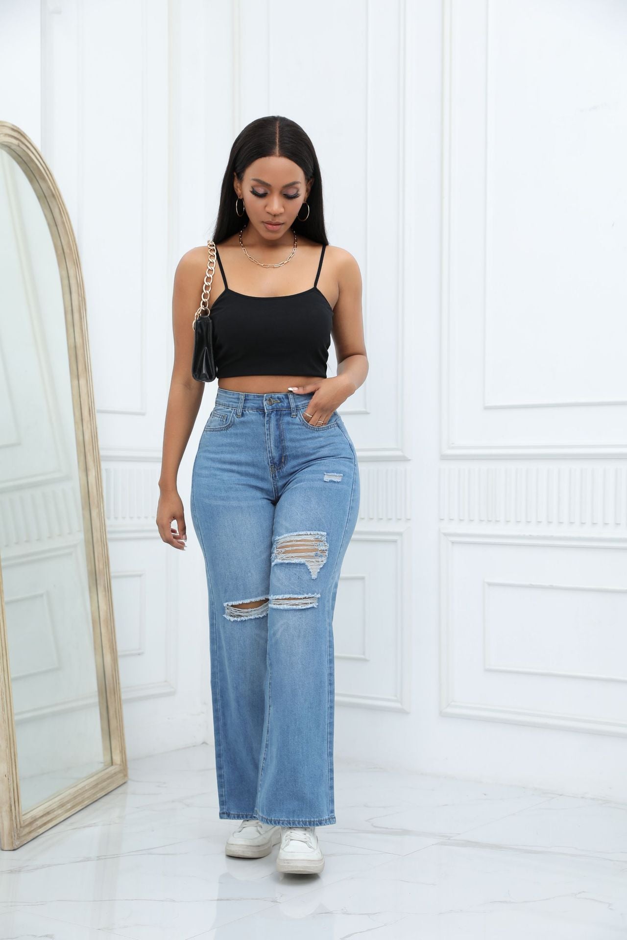 Stretchy ripped jeans