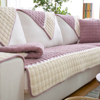 Luxury sofa cushions suitable for all four seasons.