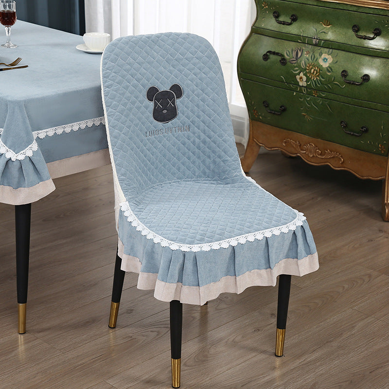 Bear-shaped cushion cover